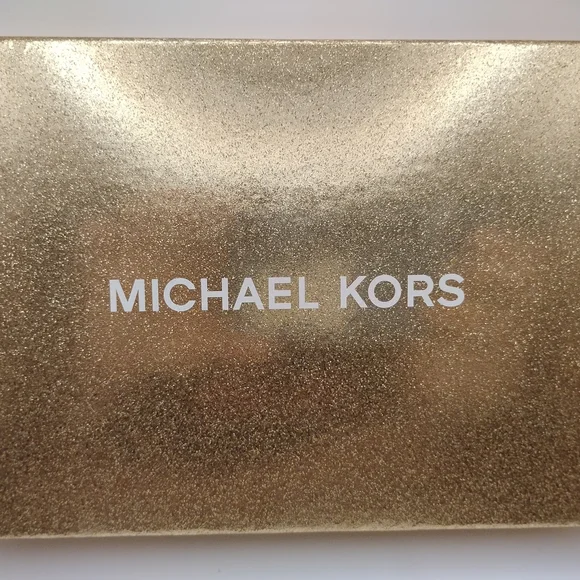 Michael Kors Metallic Silver Wristlet Double Wallet With Box - Picture 6 of 12